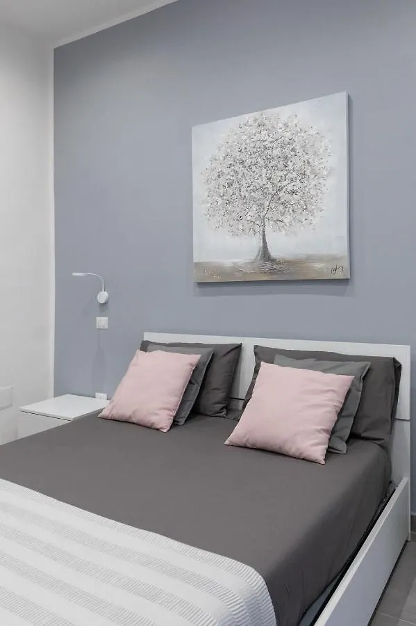 Dante Square Apartment Naples Italy