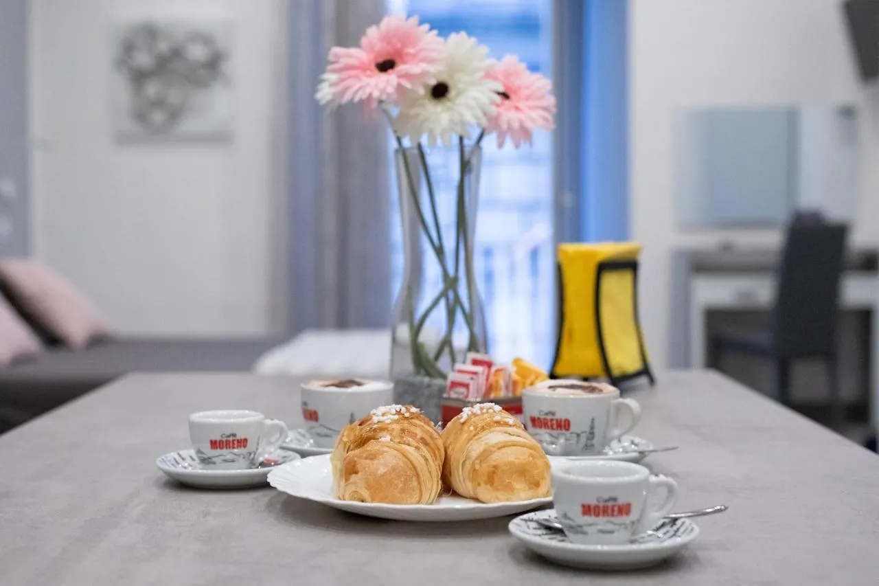 Dante Square Apartment Naples Italy